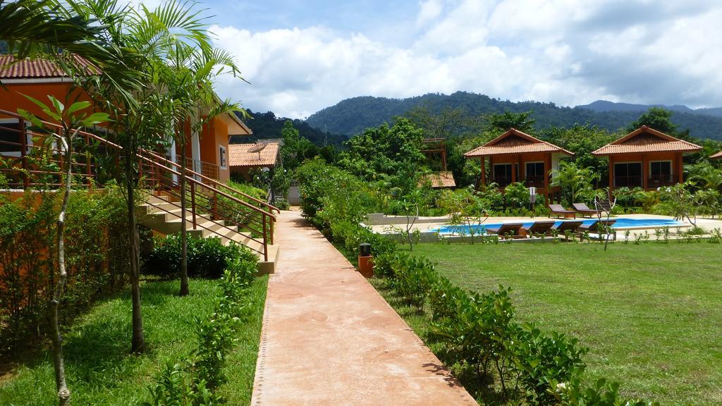Khao Sok Jasmine Garden Resort - Sha Certified Khao Sok National Park Zewnętrze zdjęcie