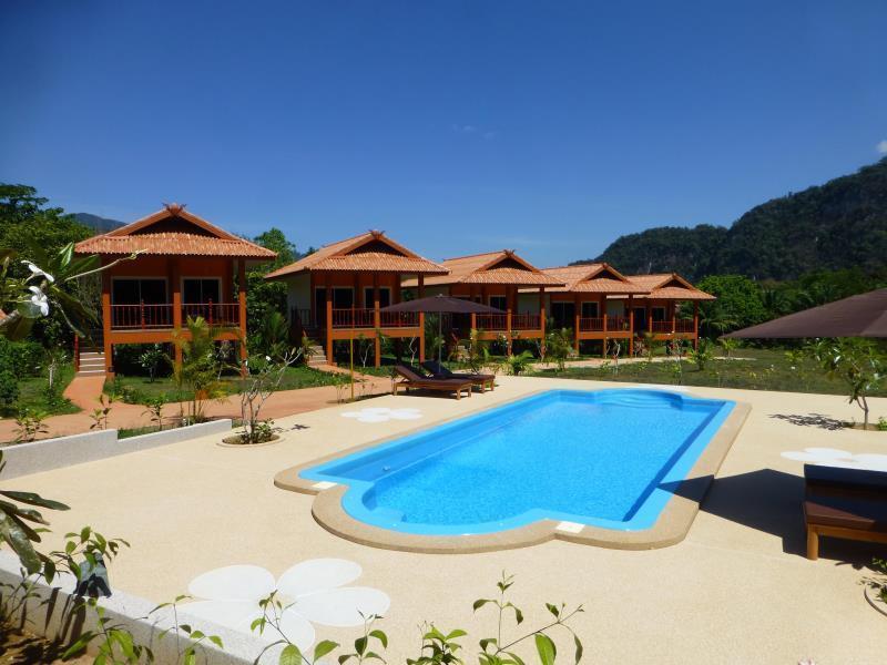 Khao Sok Jasmine Garden Resort - Sha Certified Khao Sok National Park Zewnętrze zdjęcie